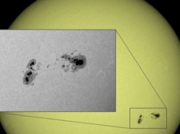 Агентство NASA показало видео с темными пятнами в фотосфере Солнца