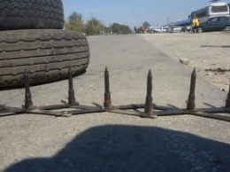 На въезде в Крым образовались длинные пробки из фур