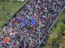 В Москве тысячи людей вышли на митинг "За сменяемость власти"