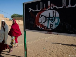 Связанная с "Аль-Каидой" группировка в Мали удерживает шесть заложников из стран Запада