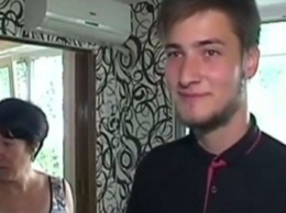 Осиротевший Михаил Борисенко из Авдеевки начинает жизнь подальше от войны (Видео)