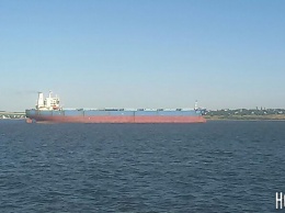 Несмотря на арест, в сухдок завода «Океан» зашло судно класса «Panamax» для ремонта