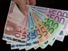 Подросток раздал 10 тысяч евро, чтобы купить себе друзей