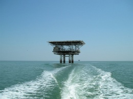 «Черноморнефтегаз» обследует газовые вышки возле Арабатской стрелки