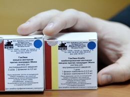В Гвинею отправили первую партию российской вакцины от Эболы