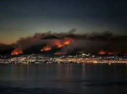 В Италии горит Везувий. Тысячи людей покинули дома