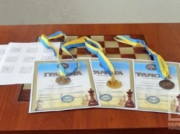 В Кривом Роге гроссмейстеры состязались в городском чемпионате по шахматам