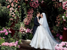 Издание Vogue опубликовало фотографии со свадьбы Миранды Керр и Эвана Шпигеля