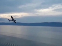 Самолет с туристами рухнул в Байкал (видео)