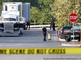 Полиция Техаса обнаружила в грузовике тела 8 нелегальных мигрантов