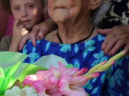 Жительница села Миролюбовка Эмма Мязгова отметила сотый день рождения