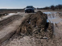 В Одесской области исчезло 40 км дороги (видео)