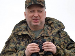 Турчинов в зоне АТО посетил ОТГ «Луганск»