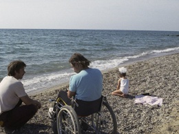 В Крыму улучшается ситуация с доступностью пляжей для инвалидов