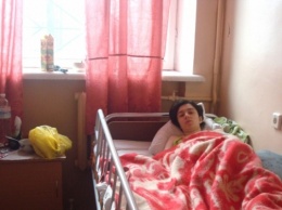 Запорожские врачи издеваются над девушкой, у которой нет средств на лечение (ФОТО)