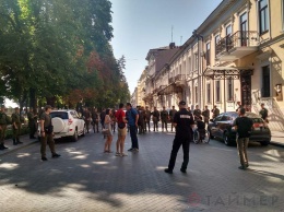 Как в Одессе немного прошел ЛГБТ-марш. Фото и подробности