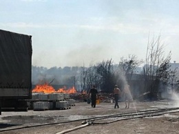 Осторожно, пожары! В Мариуполе горят склады, кафе и дачи (ФОТО+ВИДЕО)