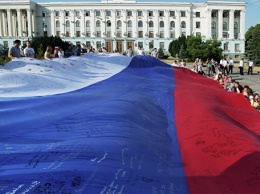 В Крыму 22 августа развернут самый большой флаг России на полуострове