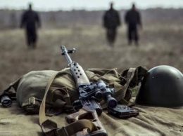 В Луганской обл. в результате обстрелов боевиков ранения получил один украинский военнослужащий