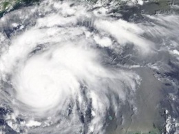 К побережью США приближается мощный ураган Харви