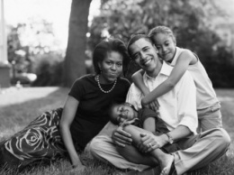 Как Обама заработал 60 млн долларов на черно-белом фото из семейного архива
