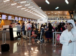 Австралия будет останавливать "нежелательных лиц" еще в транзитных аэропортах