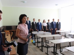 Ученики скадовской школы получили новые компьютеры к учебному году