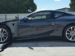 В ДТП разбили первое купе Lexus LC и уже выставили его на продажу за $ 31 тыс