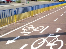 Велосипедисты Днепропетровщины требуют создания велодорожек