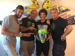 В честь Валентино Росси: AGV и Dainese сделали особые шлемы пилотам Moto2 и Moto3