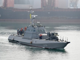 Наши "змеи": в Одессу прибыли еще два новых бронекатера ВМС Украины