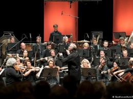 Бетховенский фестиваль стирает политические различия
