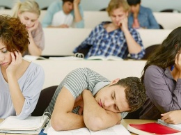 Правильный режим сна, время засыпания и пробуждения поможет студентам в учебе
