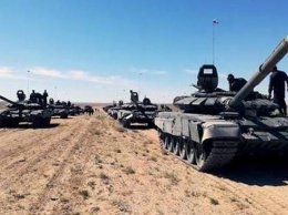В ОРДЛО зафиксировали большое скопление танков и артиллерии боевиков
