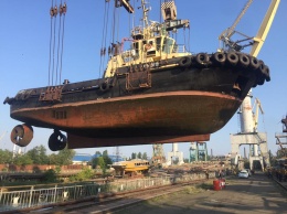 В Николаеве «ЮСК» подняла для ремонта 600 тонный буксир «Львов»