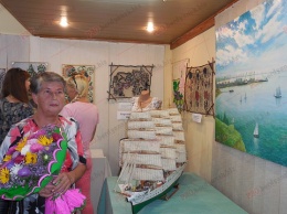 В Бердянске открыта выставка «Фестиваль талантов»