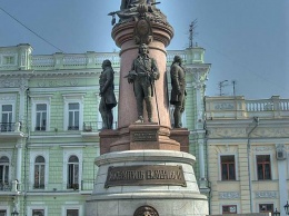 Покушение на памятник Екатерине II в Одессе