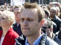 На митинг Навального в Омске собрались тысячи человек