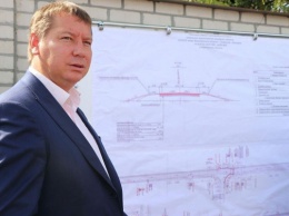 Андрей Гордеев проинспектировал начало ремонта дороги Белозерка-Разлив