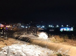 В Стамбуле во время аварийной посадки разбился самолет