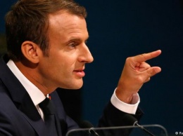 Президент Франции подписал спорную трудовую реформу