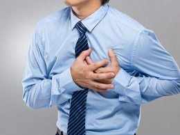 За месяц до сердечного приступа организм начнет вас предупреждать (симптомы)
