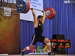 Константин Рева стал призером чемпионата Украины по тяжелой атлетике