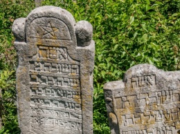В бывшем еврейском штетле обнаружены мацевы с... пятиконечными звездами