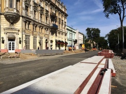 В Одессе планово выполняется ремонт дорог и тротуаров