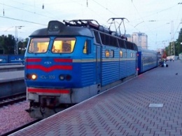 УЗ возобновила движение поездов через перегон вблизи Калиновки, где взрывались склады