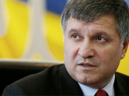 Аваков защищает главных чиновников полиции от обвинений в разгоне Майдана