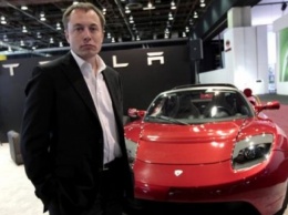 Илон Маск отказался продать Tesla Model 3 своей маме