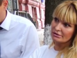 Скандальная блондинка заявила, что ее два года преследует одесский коп (ФОТО)