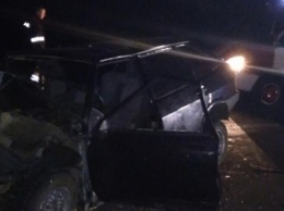 ДТП в Валковском районе: спасатели доставали одного из водителей из искореженного авто при помощи специнструмента (ФОТО)